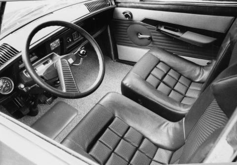 interieur_m35_1970.jpg